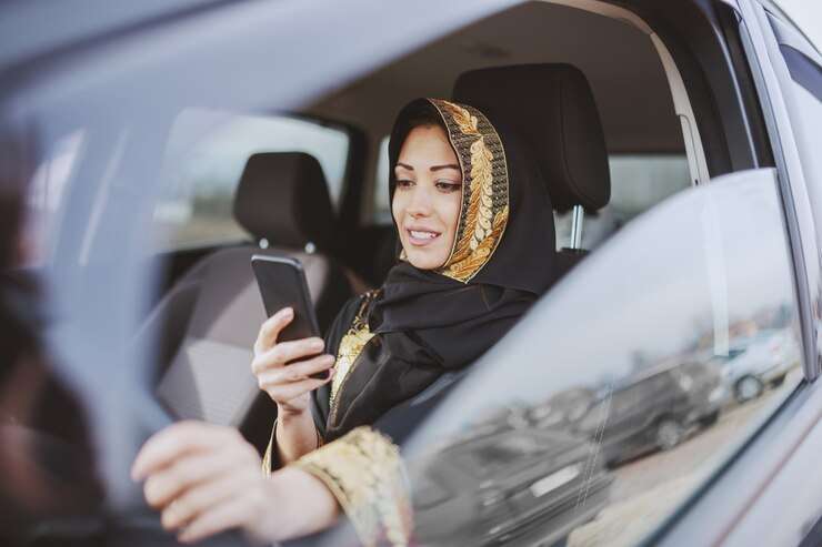 A comfortable and reliable Makkah to Madinah Taxi Cab offering a smooth and efficient journey between the two holy cities.